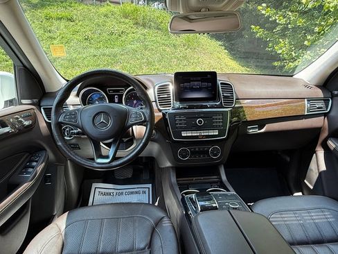 Used 2018 Mercedes-Benz GLE 350 4MATIC image 10
