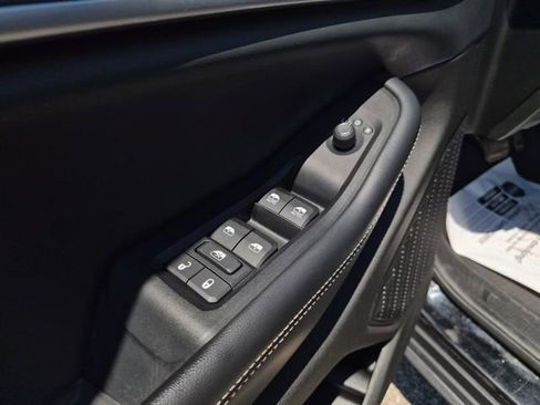 Used 2023 Jeep Grand Cherokee L Limited AWD/4WD image 14