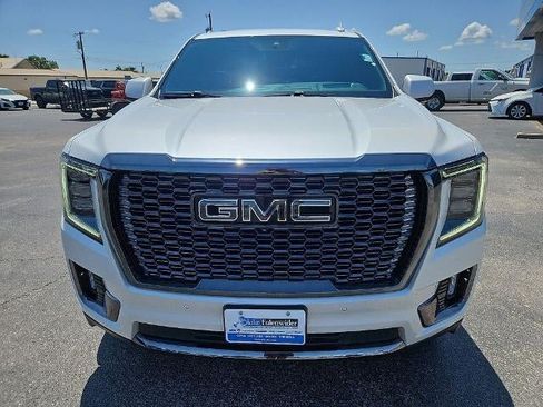 Used 2024 GMC Yukon XL Denali Ultimate AWD/4WD image 12