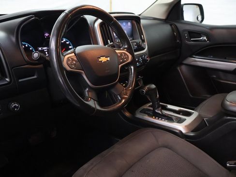 Used 2021 Chevrolet Colorado LT w/ Fleet Safety Package image 17