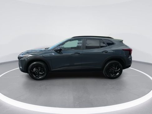 New 2026 Chevrolet Trax LT w/ Driver Confidence Package FWD image 5