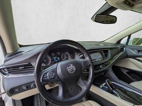 Used 2018 Buick Enclave Premium w/ Experience Buick Package FWD image 10