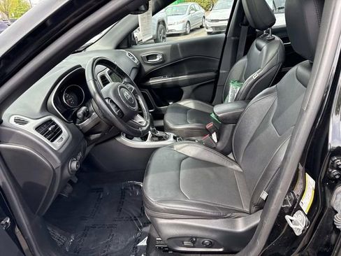 Used 2021 Jeep Compass Latitude w/ Sun and Sound Group AWD/4WD image 14
