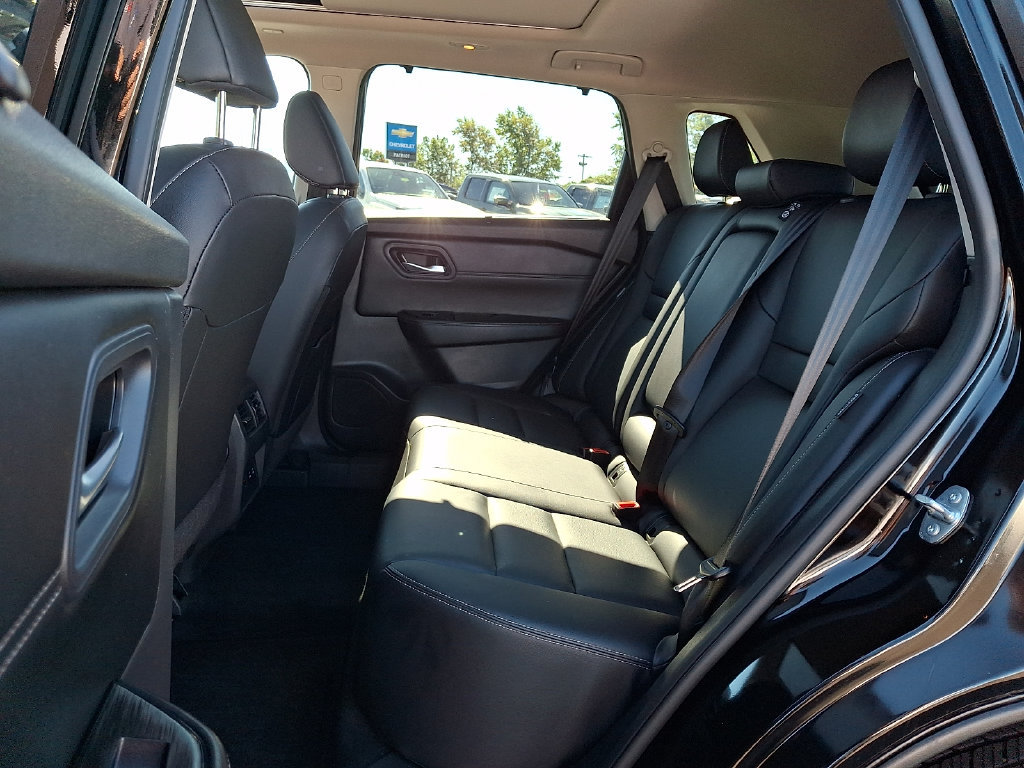 Certified 2024 Nissan Rogue SL w/ SL Premium Package AWD/4WD image 11