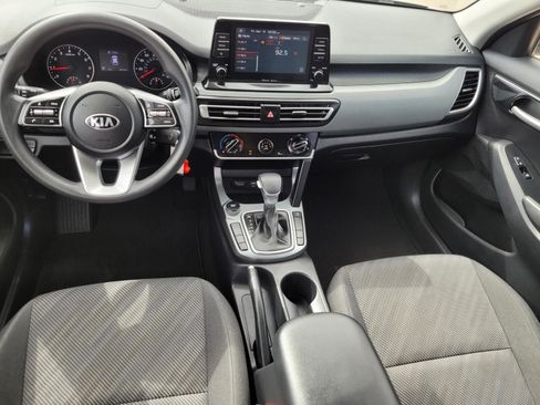 Used 2021 Kia Seltos LX AWD/4WD image 16