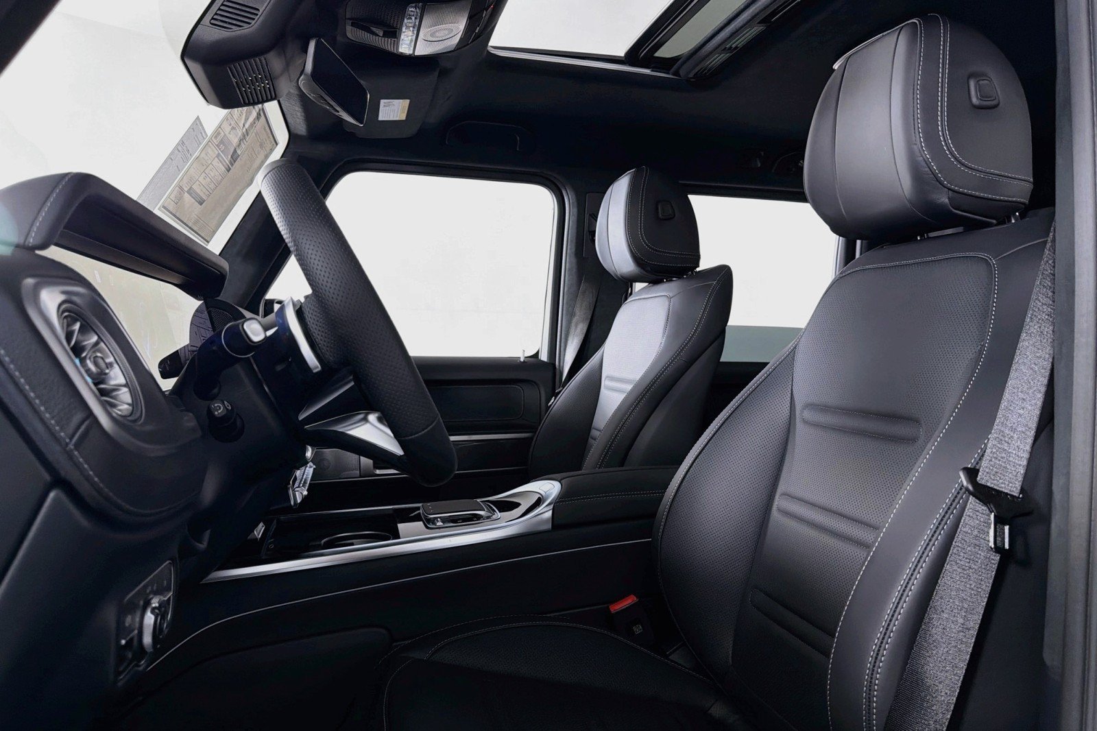 New 2027 Mercedes-Benz G 580 e image 16
