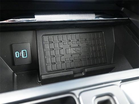 Used 2024 Ford F150 Platinum w/ Equipment Group 702A High image 30