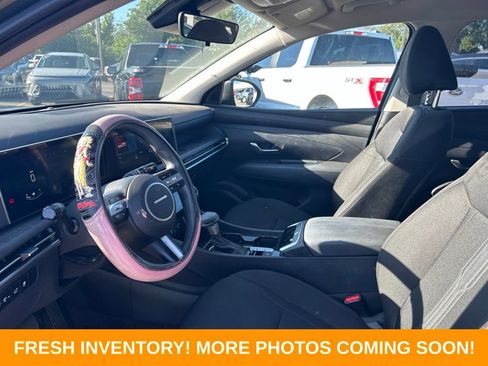 Used 2025 Hyundai Tucson SEL FWD image 8