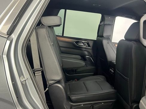 Used 2025 GMC Yukon Denali image 30