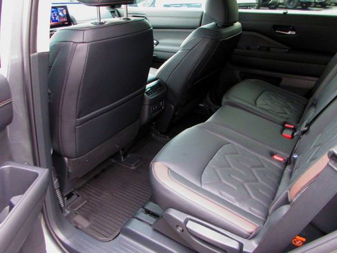 New 2026 Nissan Pathfinder Platinum w/ Cargo Package image 11