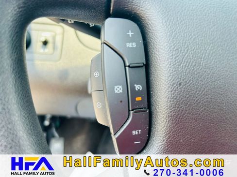 Used 2015 Chevrolet Impala LT w/ LT Sunroof Package FWD image 21