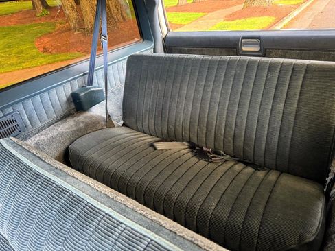 Used 1990 Chevrolet Suburban 2WD image 14