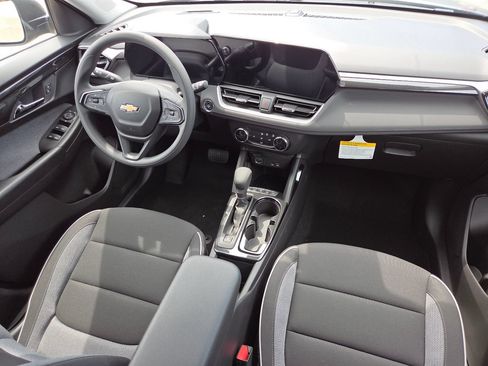 New 2026 Chevrolet TrailBlazer LS w/ LS Convenience Package AWD/4WD image 21