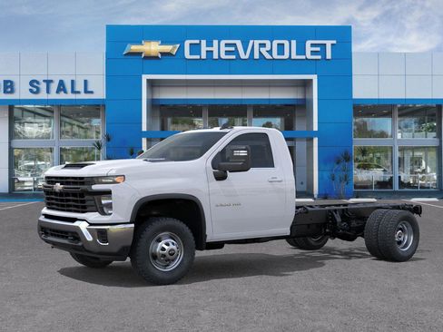 New 2025 Chevrolet Silverado 3500 W/T w/ WT Convenience Package image 2
