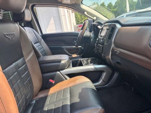Used 2017 Nissan Titan Platinum Reserve image 55