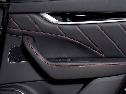 Used 2024 Maserati Levante GT Ultima image 60