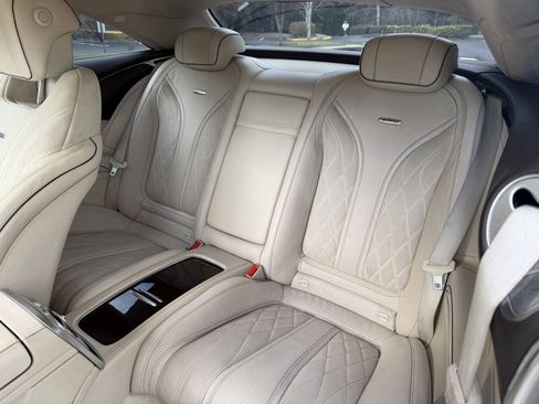 Used 2015 Mercedes-Benz S 63 AMG 4MATIC Coupe image 29