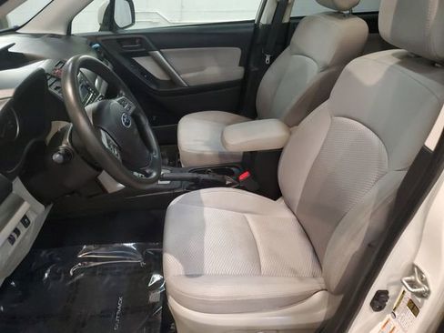 Used 2014 Subaru Forester 2.5i Premium w/ All-Weather Package image 10