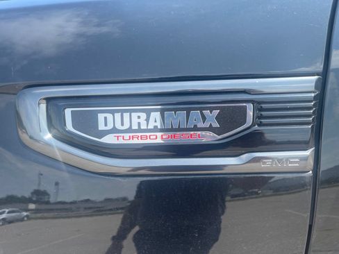Used 2023 GMC Sierra 1500 AT4 w/ Technology Package AWD/4WD image 23