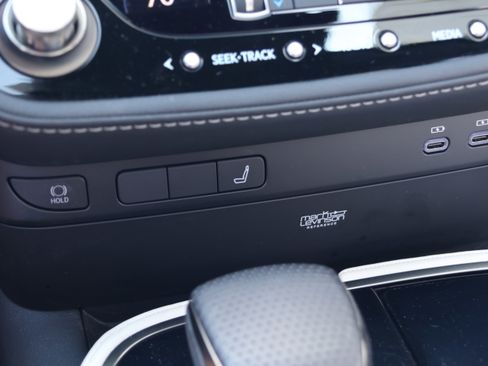 Used 2024 Lexus LS 500 F Sport image 28