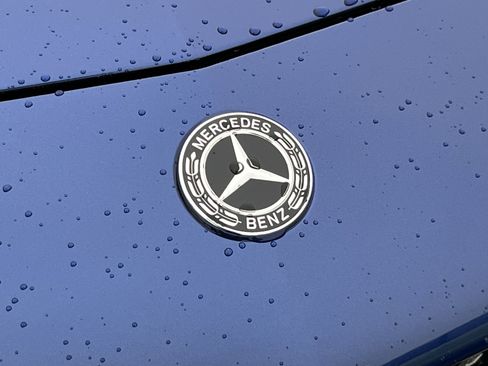 Used 2019 Mercedes-Benz SL 550 image 11