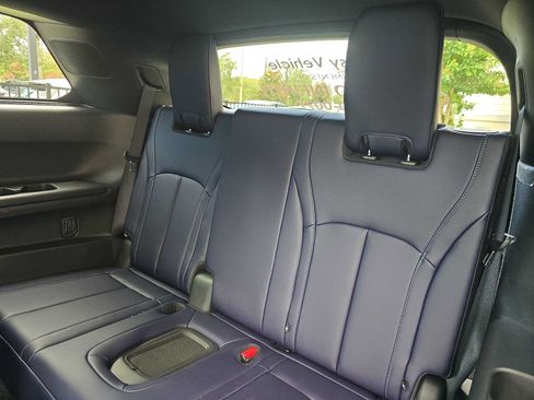 Certified 2026 INFINITI QX60 Sport w/ Dark Cargo Package AWD/4WD image 7