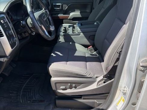Used 2017 GMC Sierra 1500 SLE w/ SLE Value Package image 5