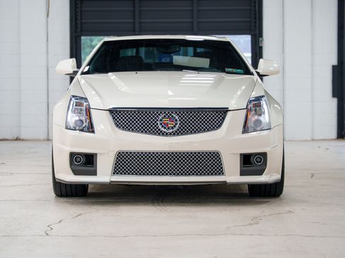 Used 2013 Cadillac CTS V RWD image 4