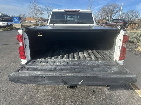 Used 2022 Chevrolet Silverado 2500 LT w/ Z71 Sport Edition image 19