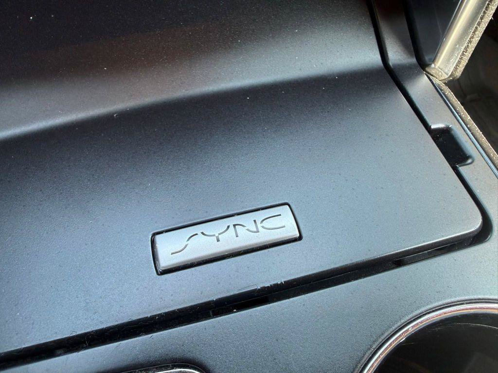 Used 2018 Ford Explorer Limited FWD image 19