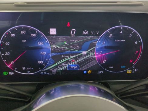 Used 2024 Mercedes-Benz GLC 300 4MATIC image 34