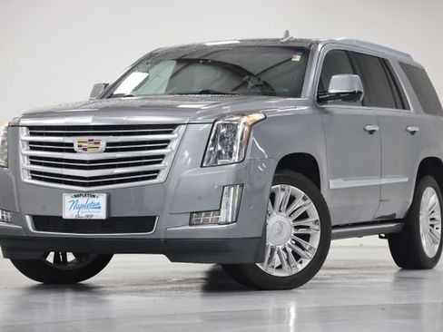 Used 2020 Cadillac Escalade Platinum AWD/4WD image 8