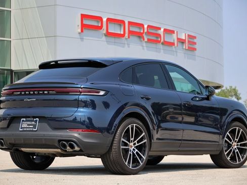 Certified 2026 Porsche Cayenne Coupe AWD/4WD image 17
