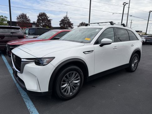 Used 2024 MAZDA CX-90 Plug-In Hybrid w/ Preferred AWD/4WD image 4