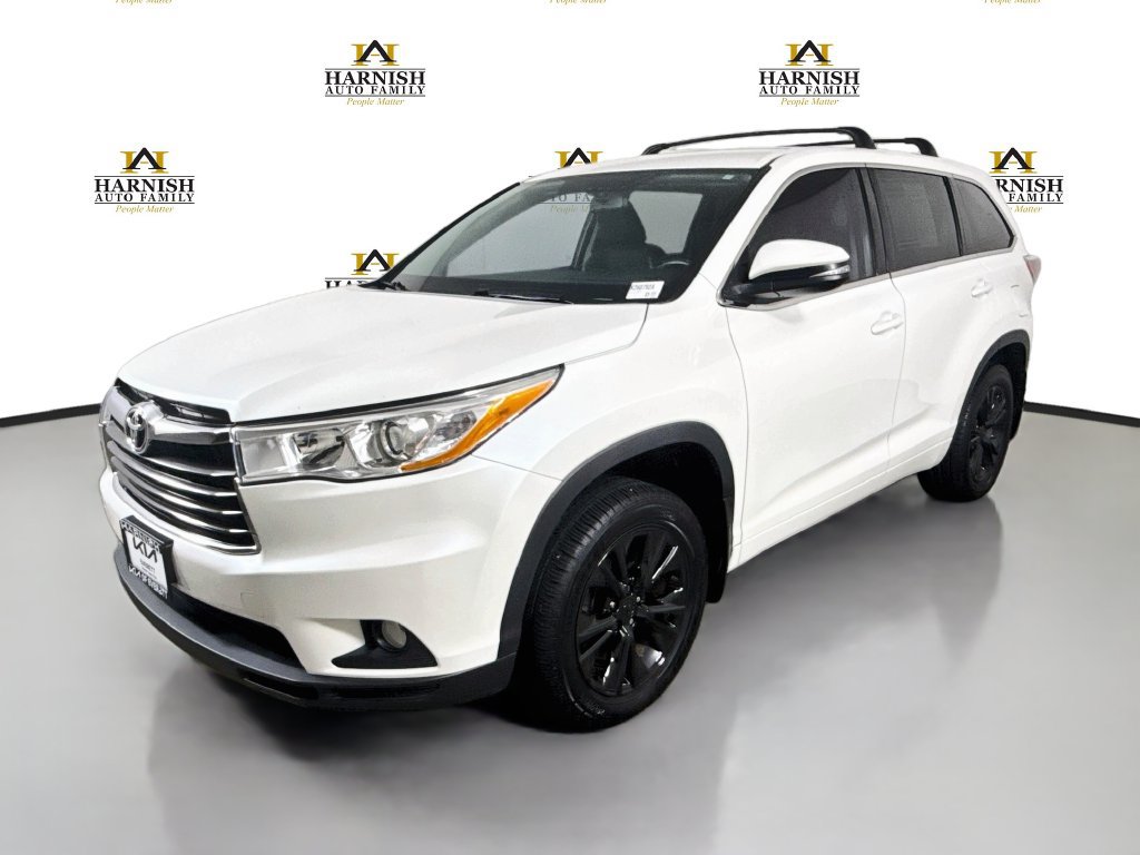 Used 2015 Toyota Highlander Plus AWD/4WD image 3