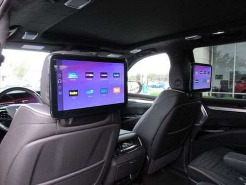 Certified 2026 Cadillac Escalade Platinum Sport w/ LPO, ONYX Package image 32