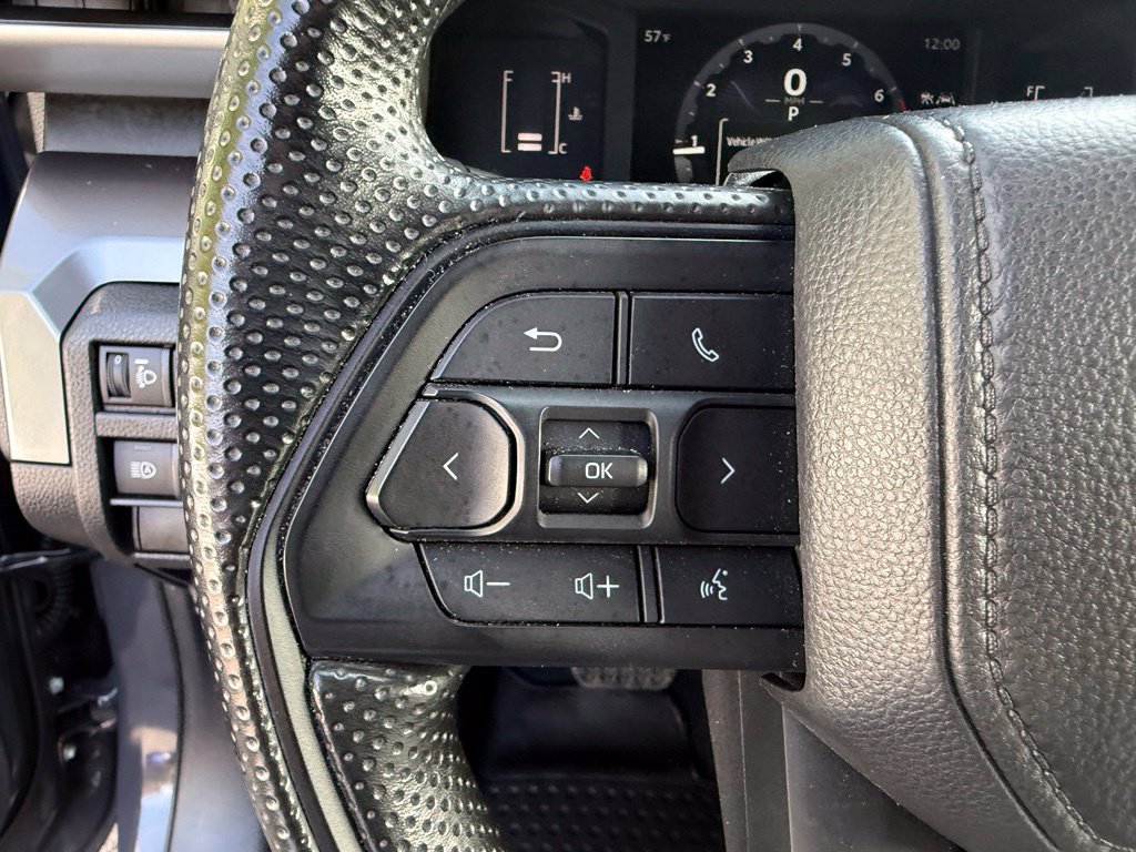 Certified 2025 Toyota Tacoma SR5 AWD/4WD image 27