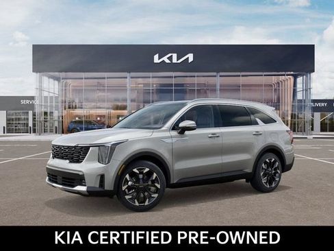 Certified 2026 Kia Sorento EX w/ EX Premium Package FWD image 3
