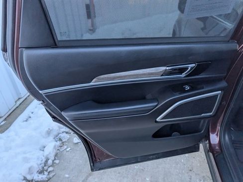 Used 2020 Kia Telluride EX w/ Towing Package image 21