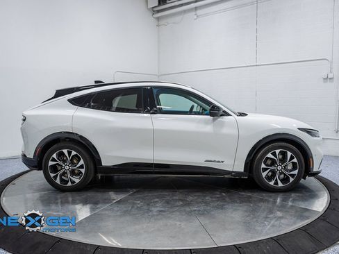 Used 2024 Ford Mustang Mach-E Premium image 8