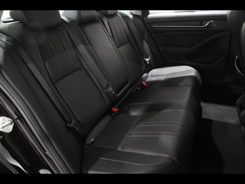 Used 2021 Honda Accord Sport Special Edition image 18
