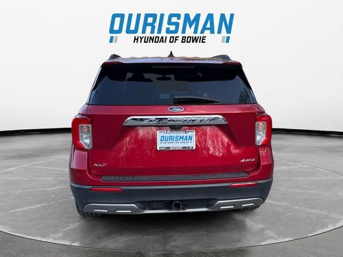 Used 2021 Ford Explorer XLT w/ Equipment Group 202A image 5