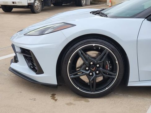 Used 2021 Chevrolet Corvette Stingray Preferred Conv w/ Z51 Performance Package RWD image 15