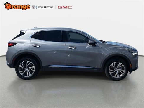 Used 2022 Buick Envision Essence w/ Technology Package I image 2