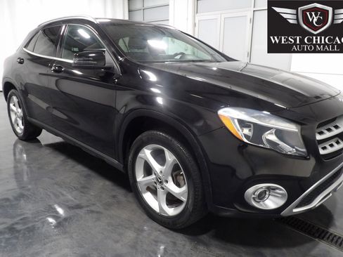 Used 2019 Mercedes-Benz GLA 250 4MATIC image 1
