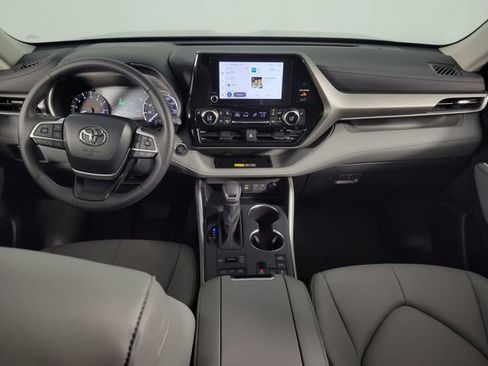 Used 2026 Toyota Highlander XLE AWD/4WD image 27