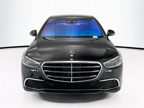 Used 2021 Mercedes-Benz S 580 4MATIC Sedan image 2