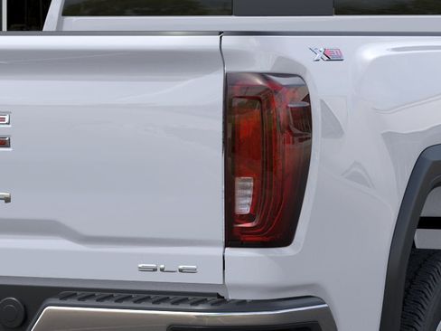 New 2026 GMC Sierra 2500 SLE w/ Preferred Package AWD/4WD image 11