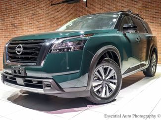 Used 2023 Nissan Pathfinder SL video 2