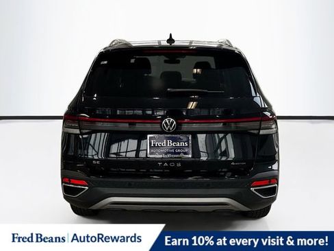 New 2026 Volkswagen Taos SE AWD/4WD image 5